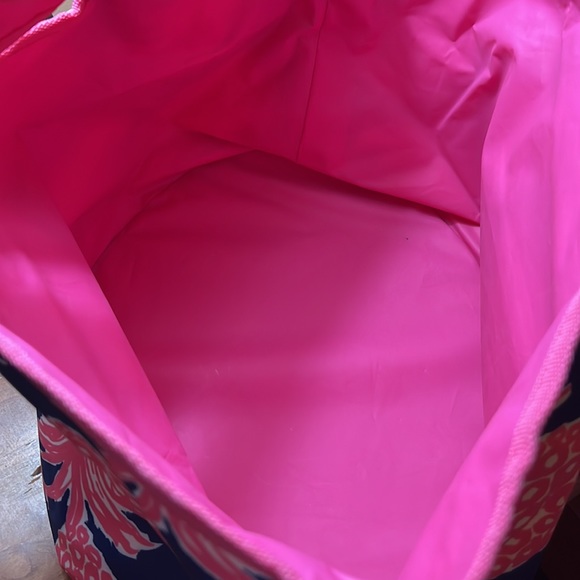 Lilly Pulitzer beverage bag - Picture 3 of 4
